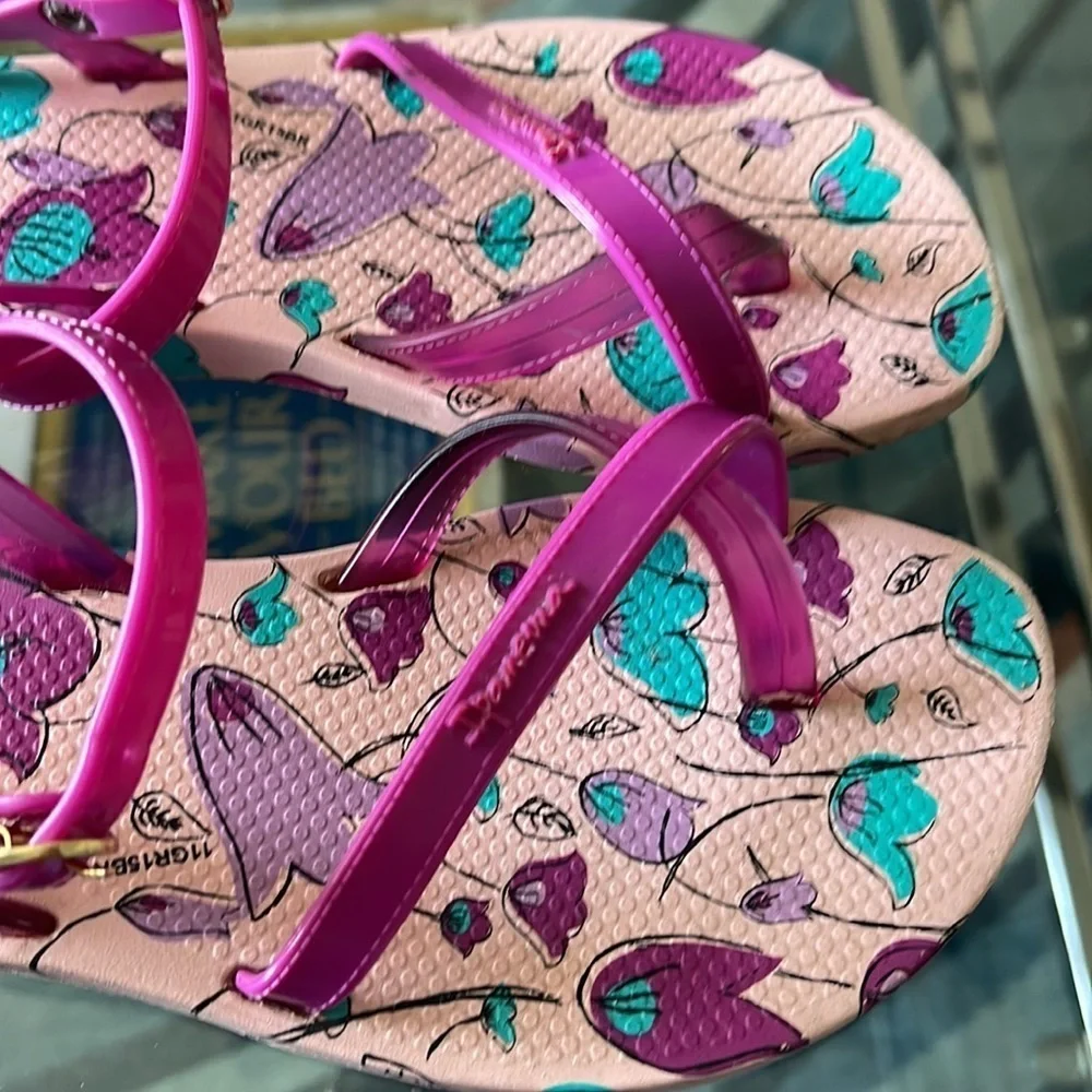 Ipanema girl sandals 💕